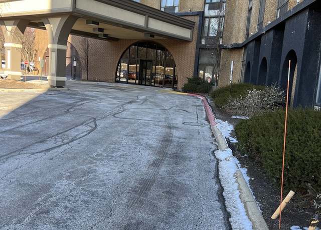 Property at 1 Renaissance Pl #414, Palatine, IL 60067, 1 bed, 1 bath