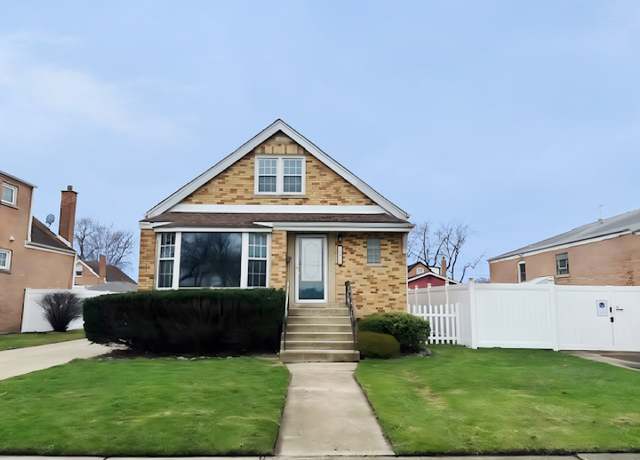 Property at 10820 S Kostner Ave, Oak Lawn, IL 60453, 4 beds, 1.5 baths