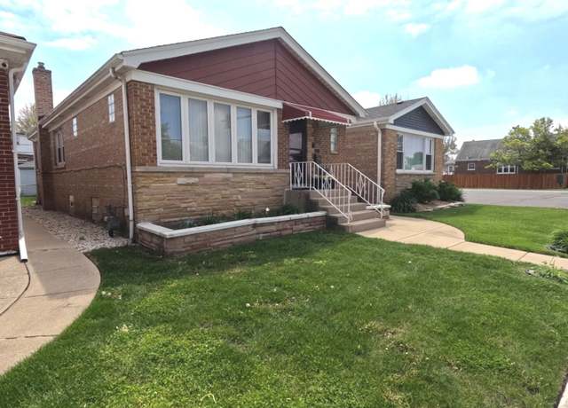 Property at 6209 N Nagle Ave, Chicago, IL 60646, 4 beds, 2 baths