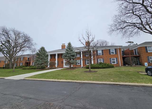 Property at 511 Coventry Ln #8, Crystal Lake, IL 60014, 2 beds, 1 bath
