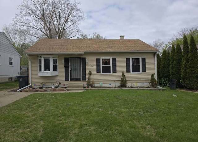Property at 2114 Joanna Ave, Zion, IL 60099, 3 beds, 1 bath