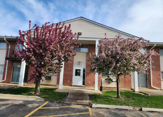 Property at 659 E Fullerton Ave #201, Glendale Heights, IL 60139, 2 beds, 1 bath
