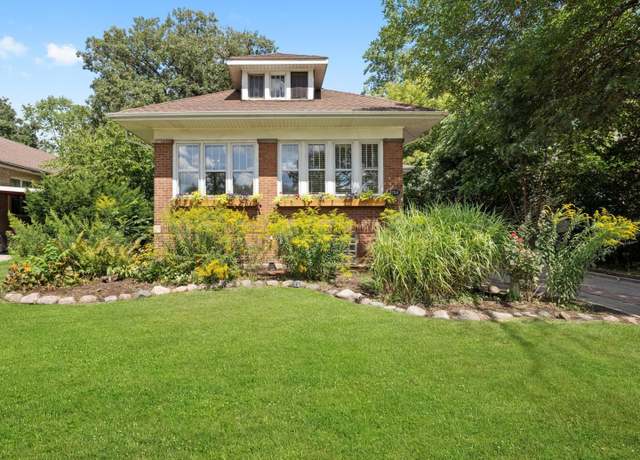 Property at 1704 W 105th St, Chicago, IL 60643, 3 beds, 2 baths