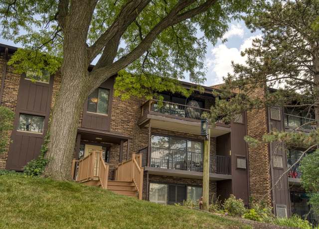 Condos In Westmont