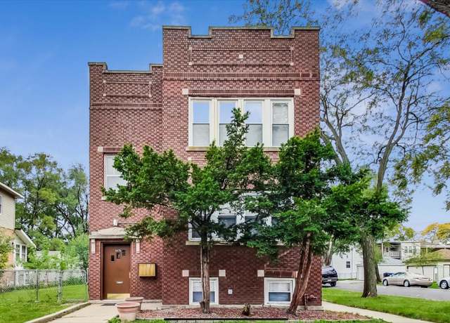 Property at 5475 W Hirsch St, Chicago, IL 60651, 9 beds, 3.5 baths