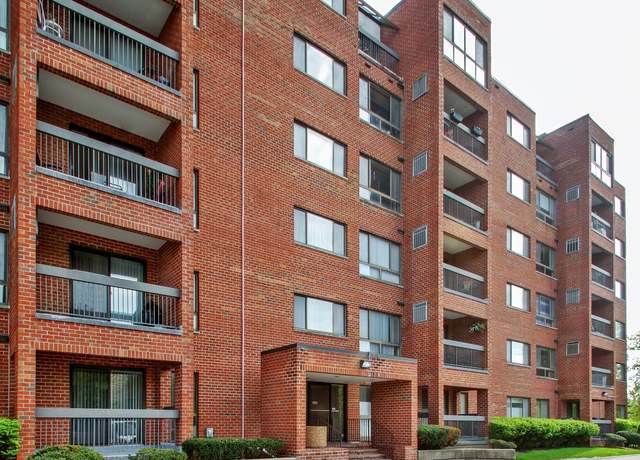 Property at 701 Forum Sq #602, Glenview, IL 60025, 2 beds, 2 baths