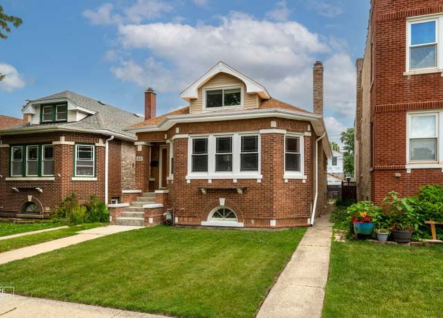 Property at 1521 Gunderson Ave, Berwyn, IL 60402, 4 beds, 3 baths