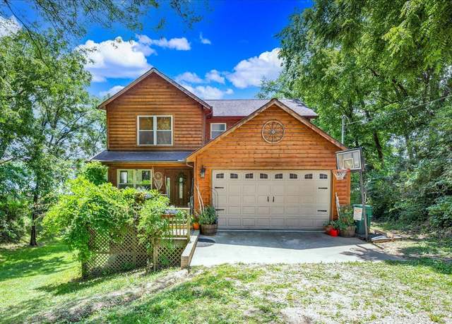Property at 6 Barbados Ct N, Putnam, IL 61560, 3 beds, 2.5 baths