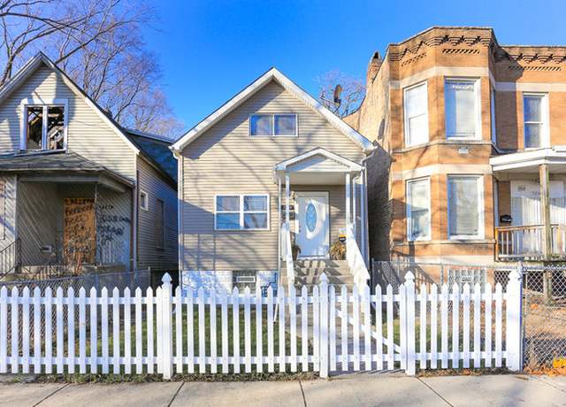 Property at 7224 S Green St, Chicago, IL 60621, 5 beds, 3 baths
