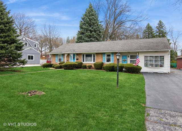 Property at 1535 E Harrison Ave, Wheaton, IL 60187, 3 beds, 1 bath