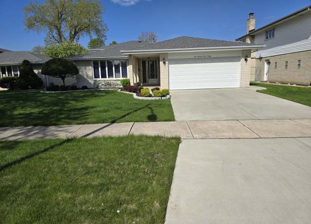 Property at 10408 S Knox Ave S, Oak Lawn, IL 60453, 3 beds, 2 baths