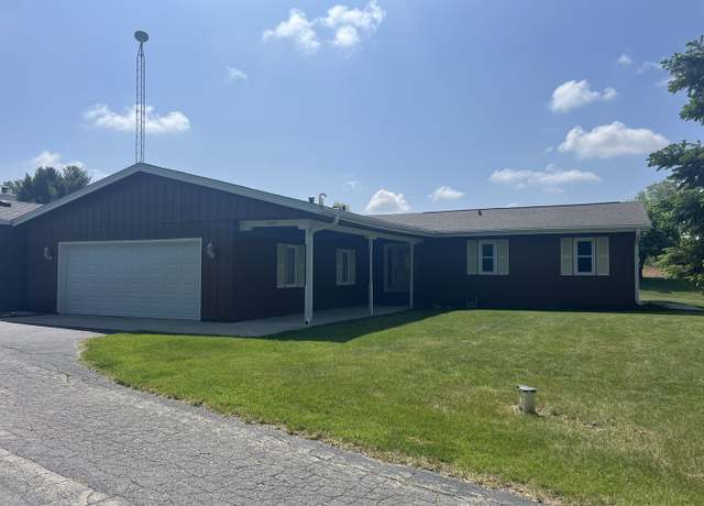 Property at 7427 Mccurry Rd, Roscoe, IL 61073, 2 beds, 2 baths