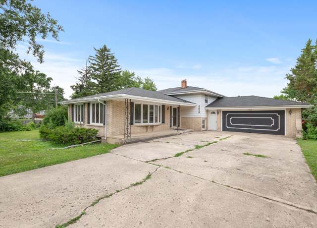 Property at 3928 N Cass Ave, Westmont, IL 60559, 3 beds, 2 baths