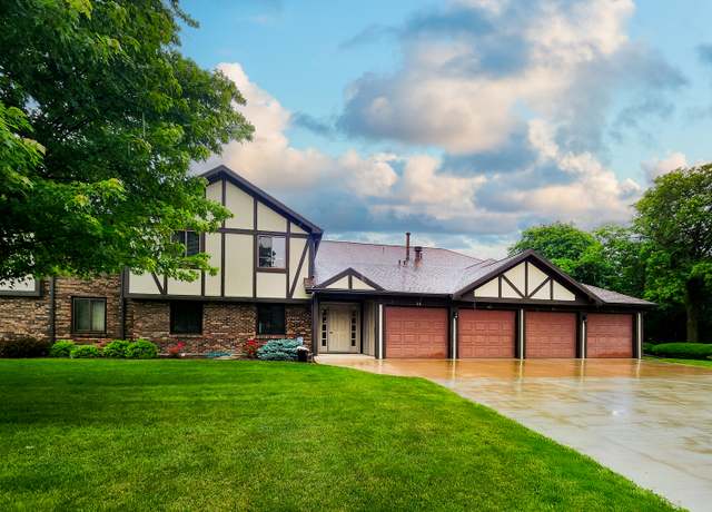 Property at 41 Brandywine Ct #41, Bloomington, IL 61704, 3 beds, 2 baths