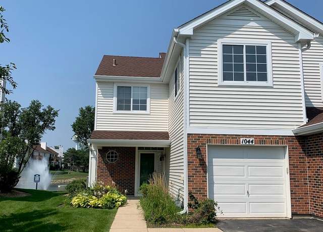 Property at 1044 Ripple Ridge Dr, Darien, IL 60561, 2 beds, 2.5 baths