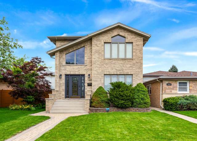 Property at 7450 W Winnemac Ave, Harwood Heights, IL 60706, 4 beds, 3.5 baths