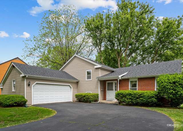 Property at 859 N Gladstone Ave, Aurora, IL 60506, 3 beds, 2 baths