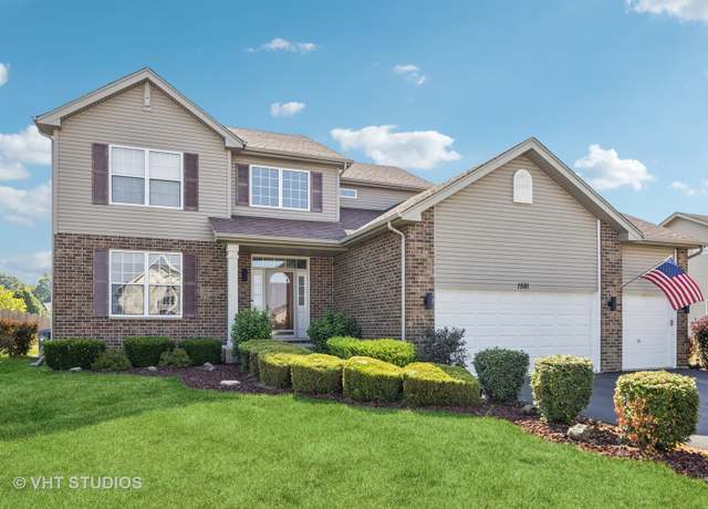 Property at 1581 Kenmore Ave, Aurora, IL 60505, 4 beds, 3 baths