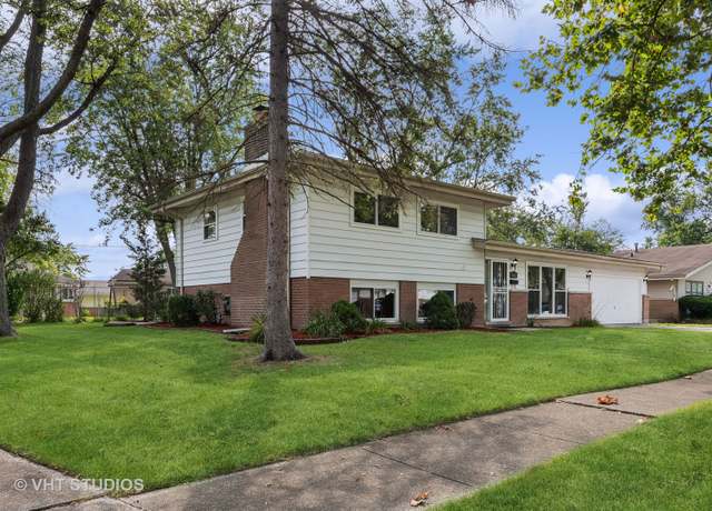 Property at 142 Hay St, Park Forest, IL 60466, 4 beds, 2 baths