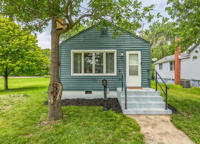 Property at 726 W Superior St, Ottawa, IL 61350, 2 beds, 1 bath