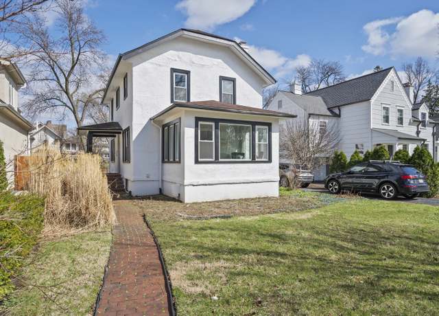 Property at 17 Orchard Pl, Hinsdale, IL 60521, 3 beds, 2.5 baths