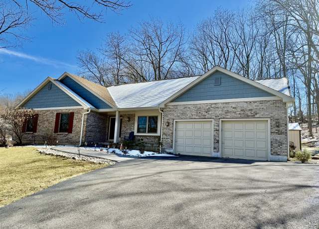 Property at 3803 Lindsay Ln, Crystal Lake, IL 60014, 3 beds, 2 baths