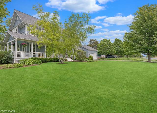 Property at 1154 Prairie Trl, Grayslake, IL 60030, 5 beds, 3.5 baths