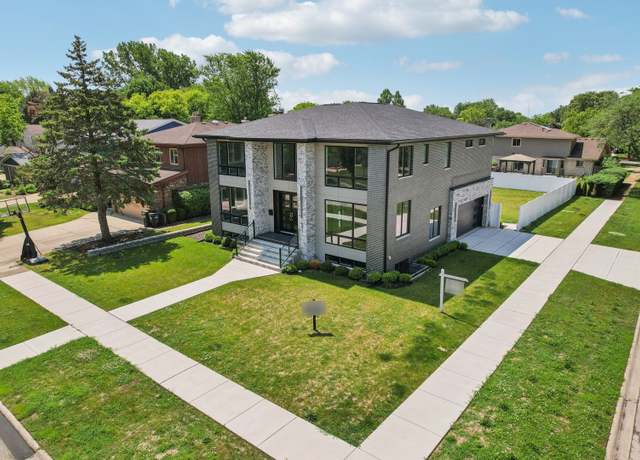 Property at 3933 Gloria Ct, Glenview, IL 60025, 5 beds, 5.5 baths