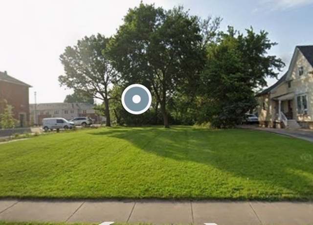 Property at 625 S Lake St, Aurora, IL 60506