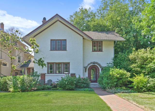 Property at 519 N Elmwood Ave, Oak Park, IL 60302, 4 beds, 4 baths