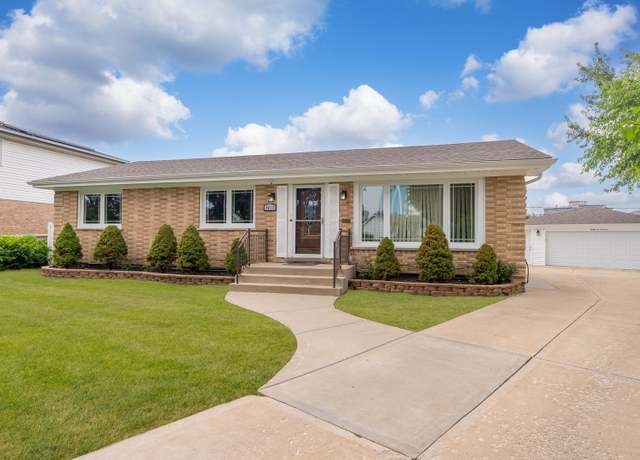 Property at 8213 W Lyons St, Niles, IL 60714, 3 beds, 3 baths