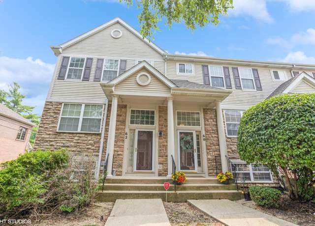 Property at 60 E Emma Ct, Palatine, IL 60067, 3 beds, 2.5 baths