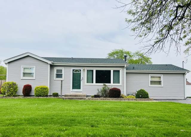 Property at 8605 Leclaire Ave, Burbank, IL 60459, 3 beds, 2 baths