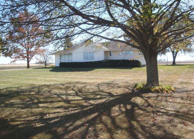 Property at 1593 E 500 North Rd, Cissna Park, IL 60924, 3 beds, 1.5 baths