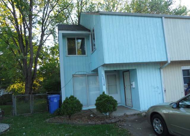 Property at 2200 Morningside Cir Unit A, Carpentersville, IL 60110, 3 beds, 1 bath