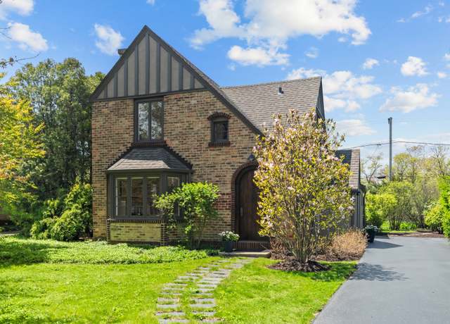 Property at 154 Glenwood Ave, Winnetka, IL 60093, 3 beds, 2 baths