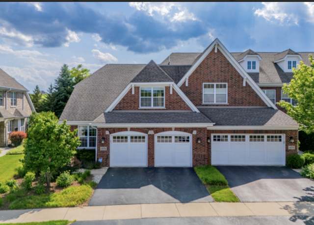 Property at 2274 Washington Dr Unit D, Northbrook, IL 60062, 4 beds, 2.5 baths