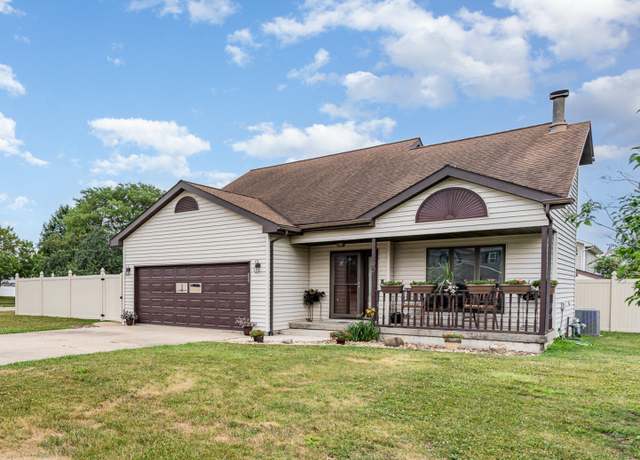 Property at 901 W Mckinley Rd, Ottawa, IL 61350, 4 beds, 3 baths