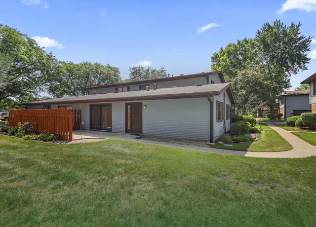 Property at 1590 Avati Ln Unit B, Aurora, IL 60505, 2 beds, 1 bath