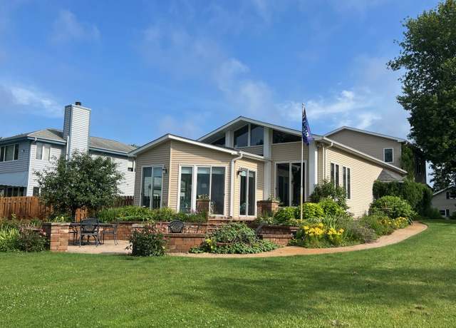 Property at 41691 N Lotus Ave, Antioch, IL 60002, 3 beds, 2 baths