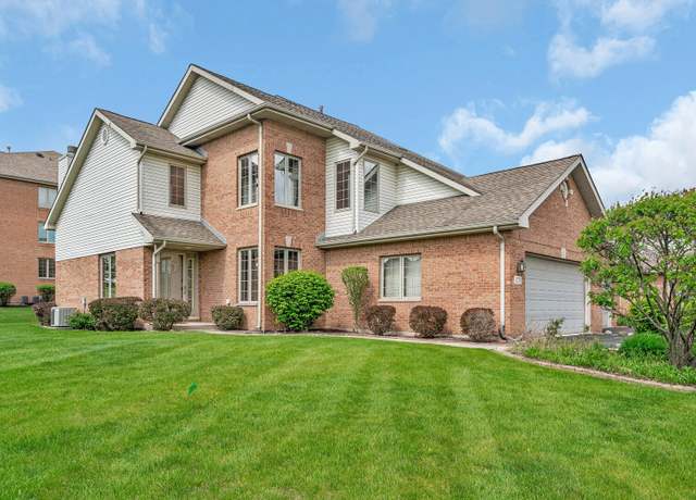 Property at 6725 Pondview Dr, Tinley Park, IL 60477, 3 beds, 3 baths