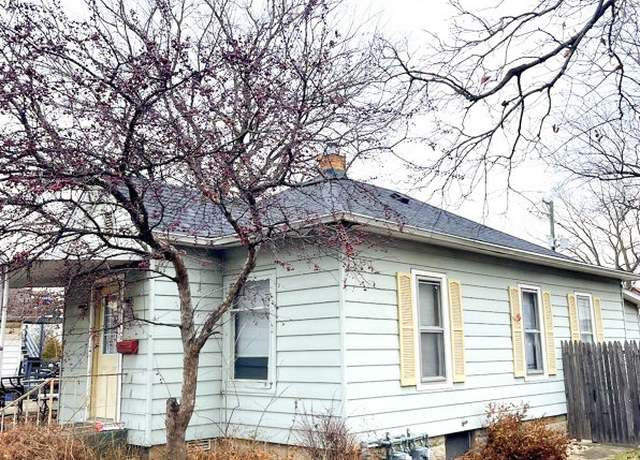 Property at 368 Wall St, Kankakee, IL 60901, 4 beds, 2 baths
