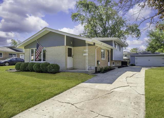 Property at 4363 Henry St, Oak Forest, IL 60452, 3 beds, 2.5 baths