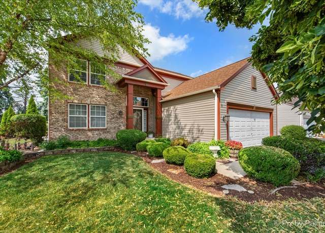 Property at 2370 Nantucket Ln, Elgin, IL 60123, 4 beds, 2.5 baths