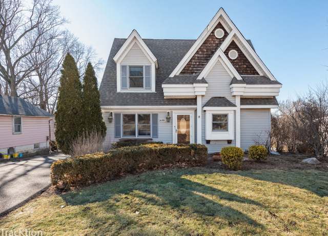 Property at 4508 Cross St, Downers Grove, IL 60515, 3 beds, 2.5 baths