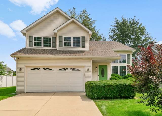 Property at 910 Sudbury Dr, Joliet, IL 60435, 3 beds, 2.5 baths