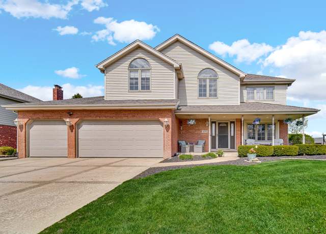Property at 1075 Grand Mesa Ave, New Lenox, IL 60451, 4 beds, 2.5 baths