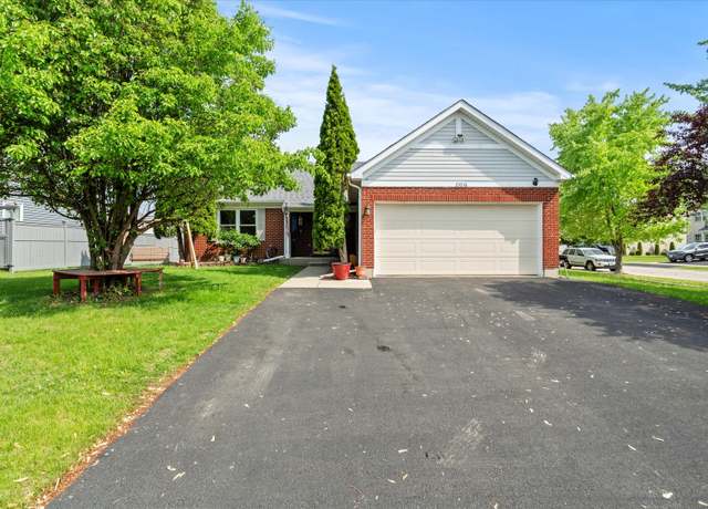 Property at 21016 Longmeadow Dr, Crest Hill, IL 60403, 5 beds, 3 baths