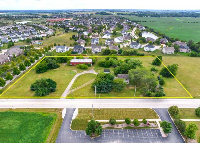 Property at 870 Simons Rd, Oswego, IL 60543