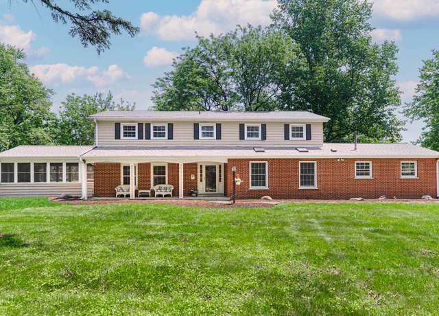 Property at 2S739 Nelson Lake Rd, Batavia, IL 60510, 4 beds, 2.5 baths